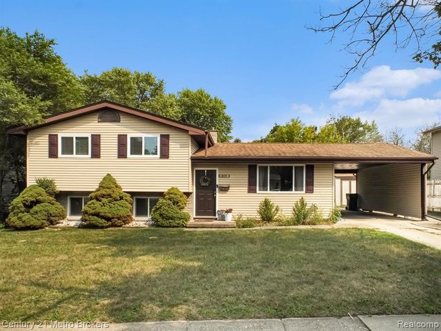 419 Laurie Drive, Flushing, MI 48433