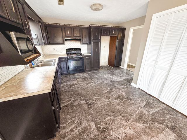 8467 Bear Ridge RD, Copper Hill, VA 24079