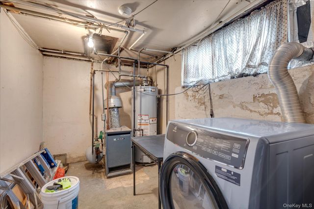 921 127th Street, College Point, NY 11356
