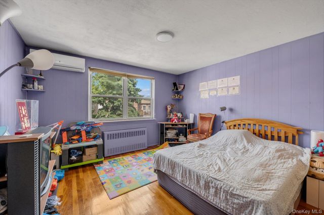 921 127th Street, College Point, NY 11356