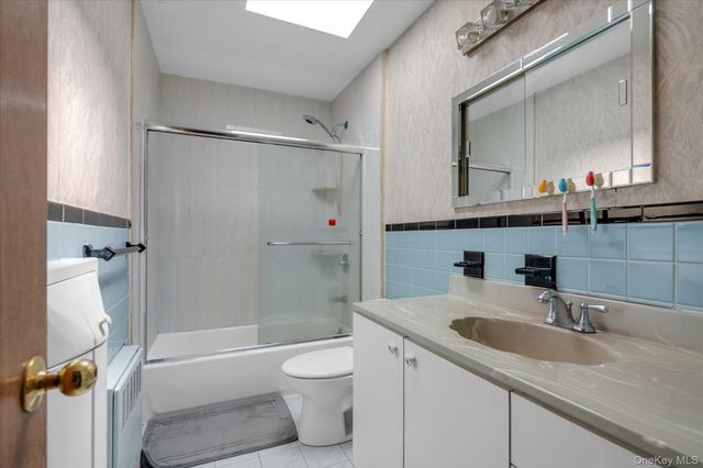 921 127th Street, College Point, NY 11356