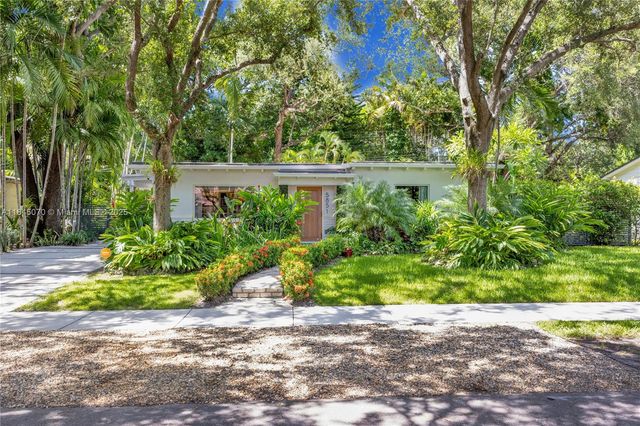 5851 SW 49th St, Miami, FL 33155