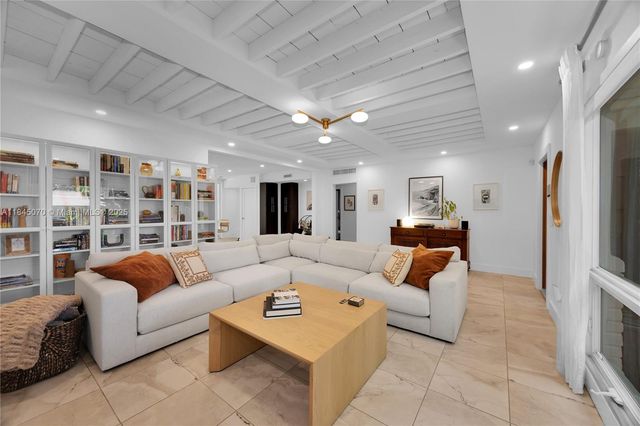5851 SW 49th St, Miami, FL 33155