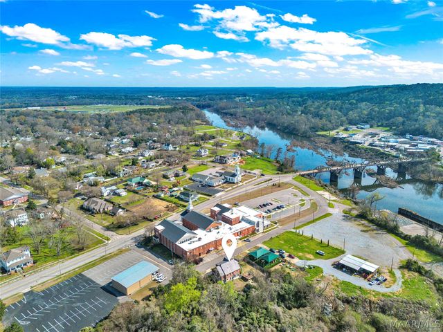 209 Dozier Street, Wetumpka, AL 36092