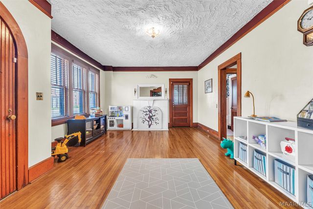 209 Dozier Street, Wetumpka, AL 36092