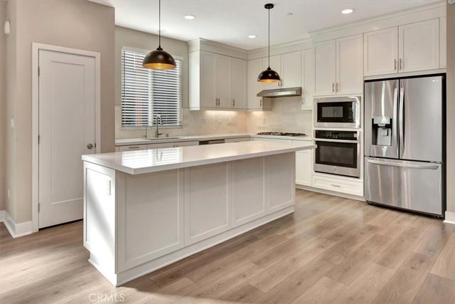 165 Tenor, Irvine, CA 92618