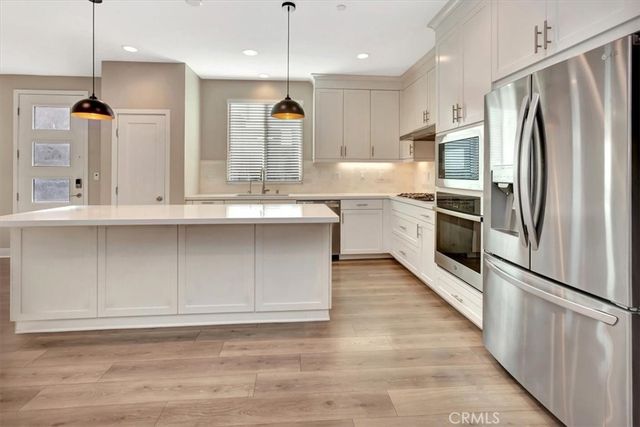 165 Tenor, Irvine, CA 92618