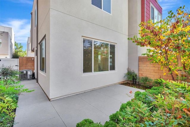 165 Tenor, Irvine, CA 92618