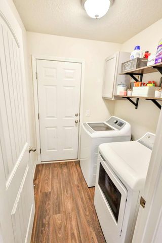 8135 Mercado Street, Navarre, FL 32566