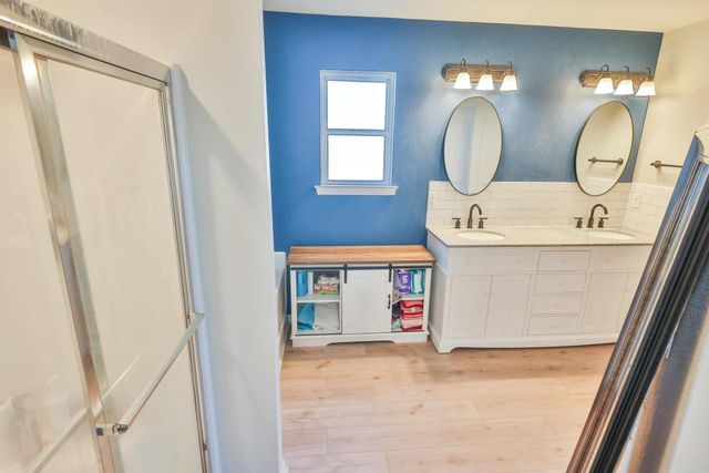 8135 Mercado Street, Navarre, FL 32566