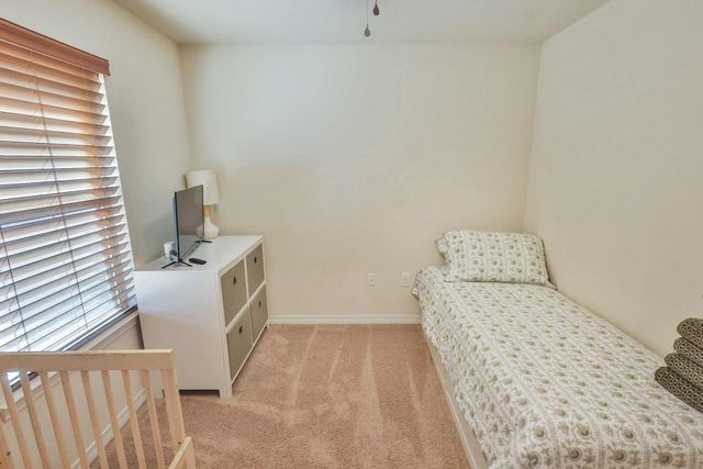 8135 Mercado Street, Navarre, FL 32566