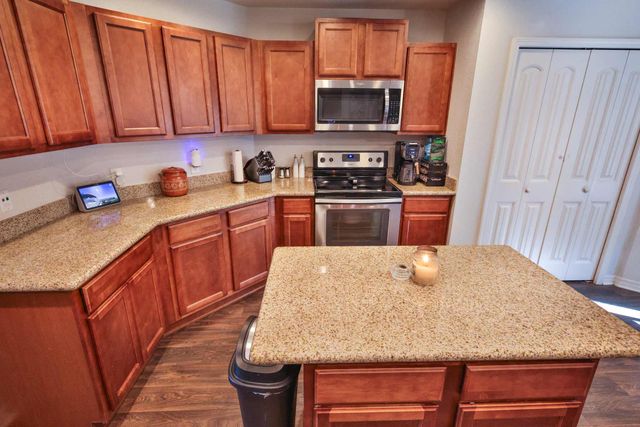 8135 Mercado Street, Navarre, FL 32566