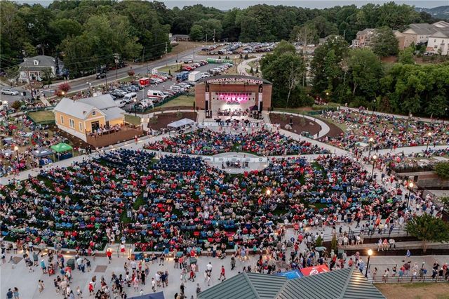 3575 Creek Mill NW Drive, Kennesaw, GA 30152