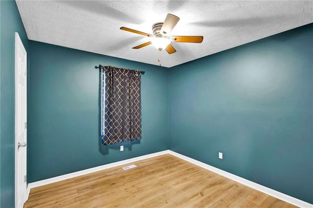 3575 Creek Mill NW Drive, Kennesaw, GA 30152