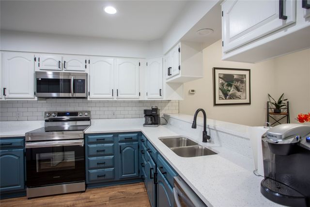 2521 Stanford Court, Carrollton, TX 75006