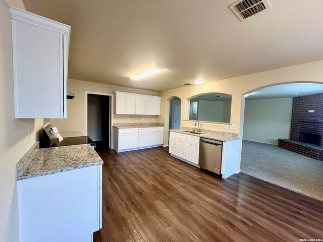 803 Anarbor Post, San Antonio, TX 78245