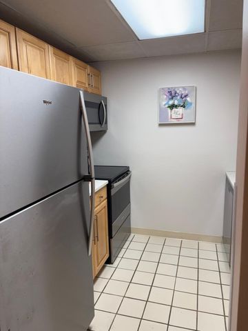 50 Broadlawn 502, Brookline, MA 02467