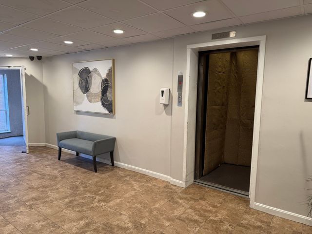 50 Broadlawn 502, Brookline, MA 02467