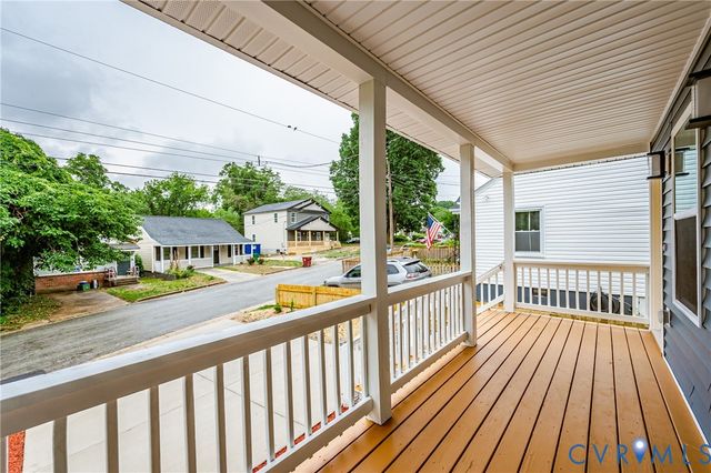 111 St Matthew St, Petersburg, VA 23803