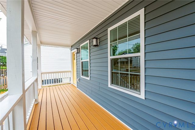 111 St Matthew St, Petersburg, VA 23803