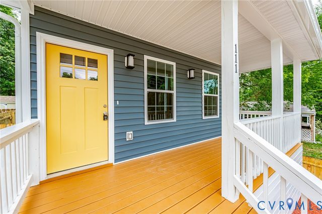 111 St Matthew St, Petersburg, VA 23803