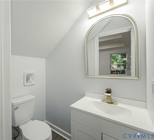 111 St Matthew St, Petersburg, VA 23803
