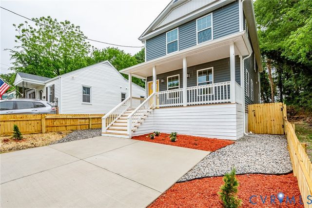 111 St Matthew St, Petersburg, VA 23803