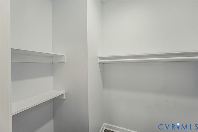 111 St Matthew St, Petersburg, VA 23803