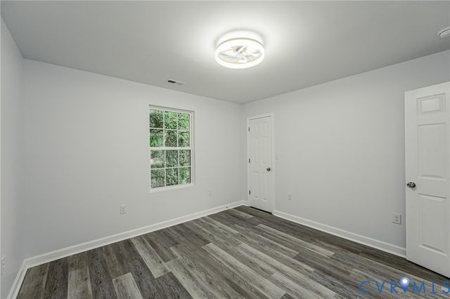 111 St Matthew St, Petersburg, VA 23803