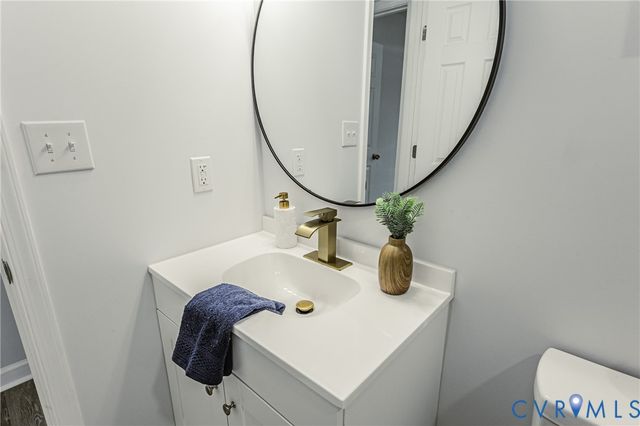 111 St Matthew St, Petersburg, VA 23803