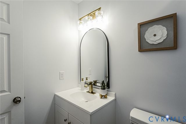 111 St Matthew St, Petersburg, VA 23803