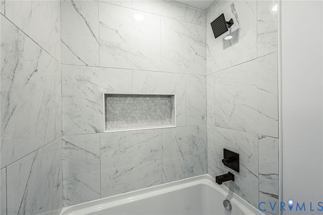 111 St Matthew St, Petersburg, VA 23803