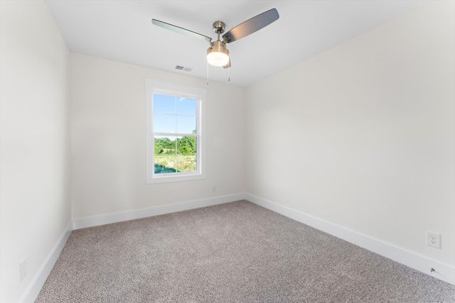 931 Bankside Dr, Clarksville, TN 37043