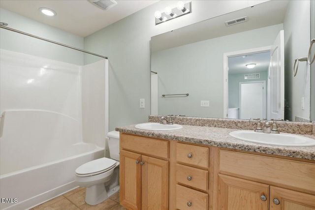 128 Wembley Drive, Clayton, NC 27527