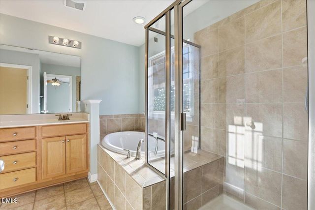 128 Wembley Drive, Clayton, NC 27527