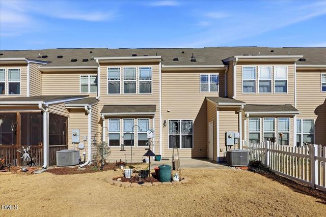 128 Wembley Drive, Clayton, NC 27527