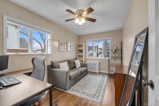 39 Corwin Avenue, New Hyde Park, NY 11040