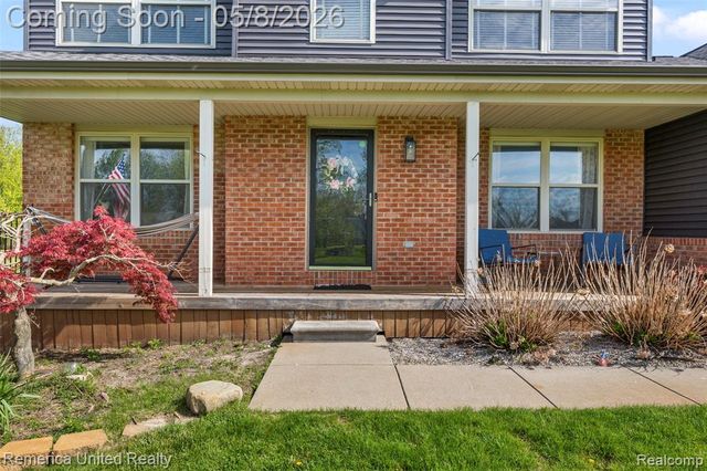 2558 Clivedon Road, Howell, MI 48843