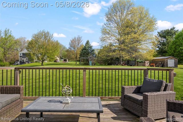 2558 Clivedon Road, Howell, MI 48843