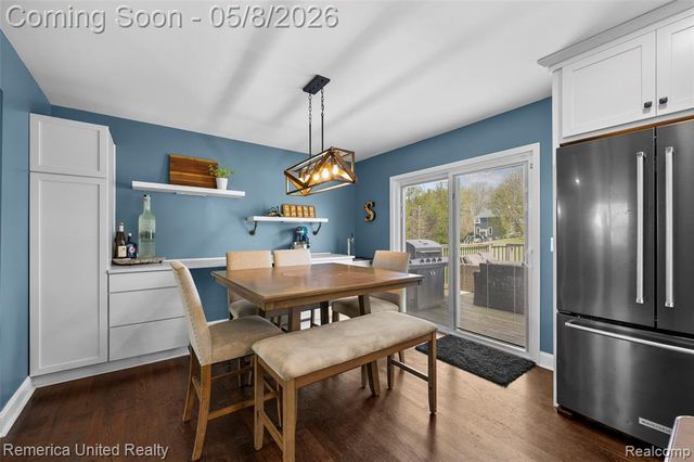 2558 Clivedon Road, Howell, MI 48843