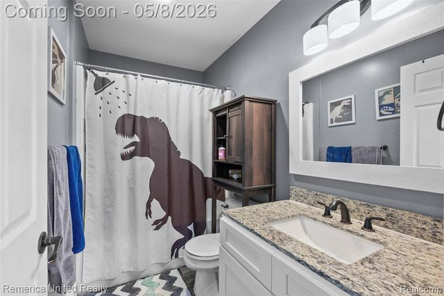 2558 Clivedon Road, Howell, MI 48843