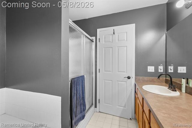 2558 Clivedon Road, Howell, MI 48843