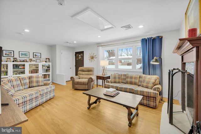 2512 W HIGHLAND ST, Allentown, PA 18104