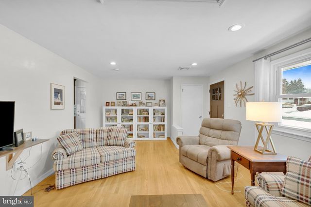 2512 W HIGHLAND ST, Allentown, PA 18104