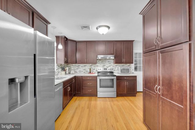 2512 W HIGHLAND ST, Allentown, PA 18104