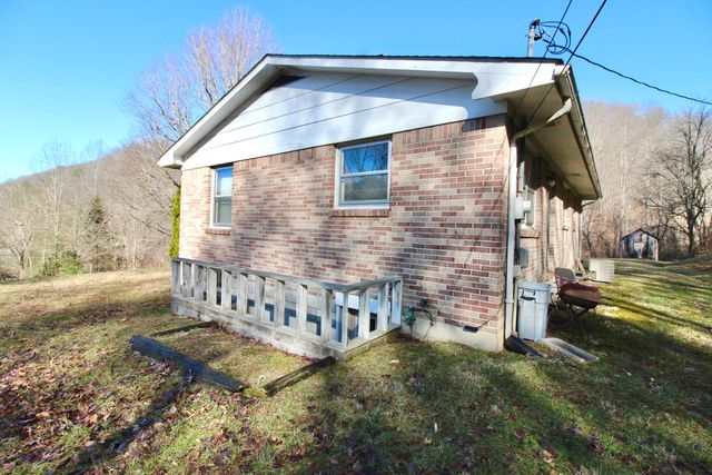 68 Star Gap Road, Stanton, KY 40380