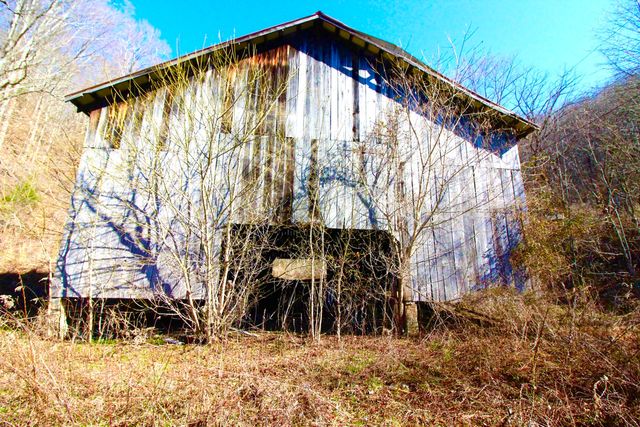 68 Star Gap Road, Stanton, KY 40380