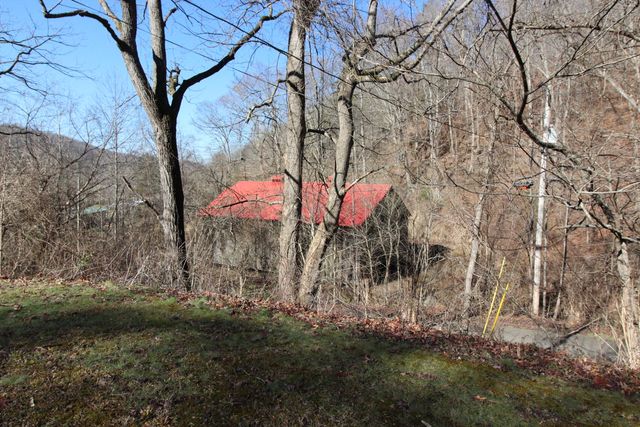 68 Star Gap Road, Stanton, KY 40380