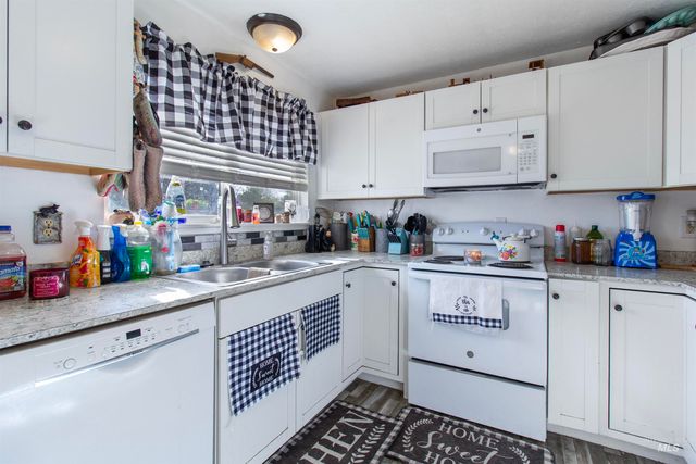 636 Main St N, Hansen, ID 83334