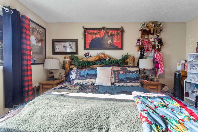 636 Main St N, Hansen, ID 83334
